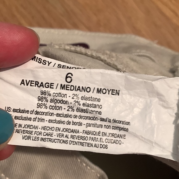 𝅺gloria Vanderbilt Amanda Khakis Ankle Jean Women’s 6 - Picture 5 of 11